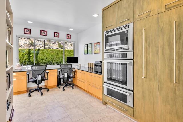 2400 S Palm Canyon Drive, Palm Springs CA: https://media.crmls.org/mediaz/3b046adf-3c4f-45ff-bd2c-19c8c7c98a95.jpg