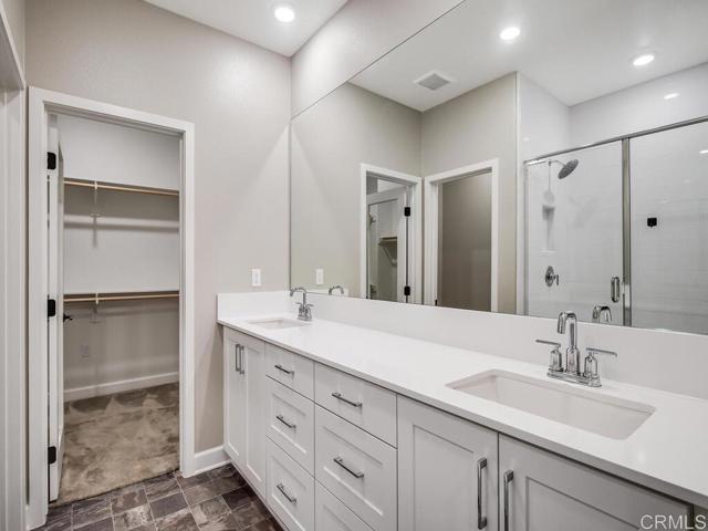 Detail Gallery Image 8 of 47 For 1954 Minimalist Ln, Chula Vista,  CA 91915 - 4 Beds | 3/1 Baths