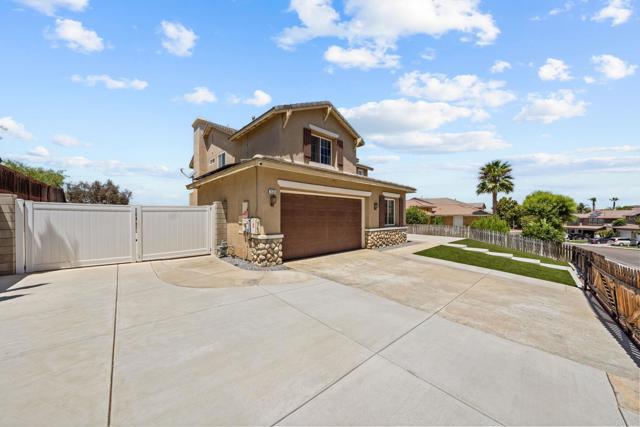 28303 Pinyon Pine Court, Menifee CA: https://media.crmls.org/mediaz/3b04970a-1a21-4468-9244-11cf0a4dd837.jpg