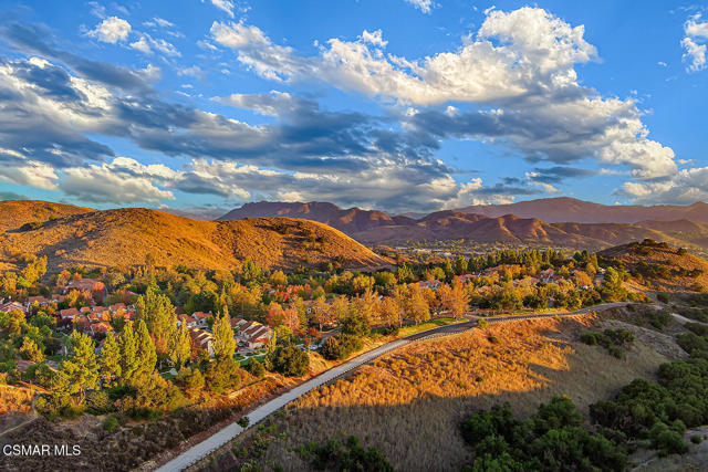 581 Lakeview Canyon Road, Westlake Village CA: https://media.crmls.org/mediaz/3b049a2e-8cd0-4eee-a1b0-870246ed0b4f.jpg