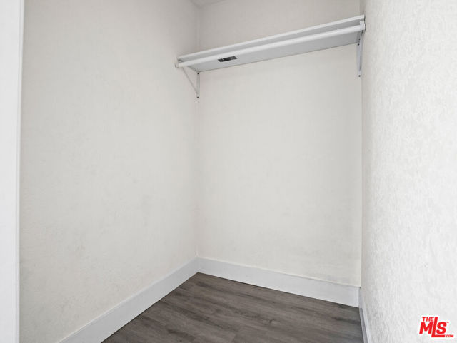 891 E 6th Street, Pomona CA: https://media.crmls.org/mediaz/3b06597d-7b44-4970-90e9-bf30b4f0f800.jpg