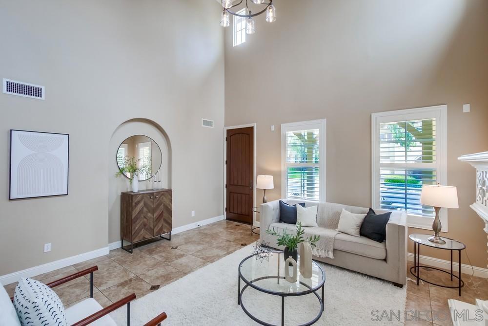 MLS #250025773SD img 10