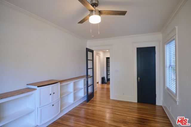 9030 Carson Street, Culver City CA: https://media.crmls.org/mediaz/3b07fc09-69ec-4b69-b4a1-4954ad30801b.jpg