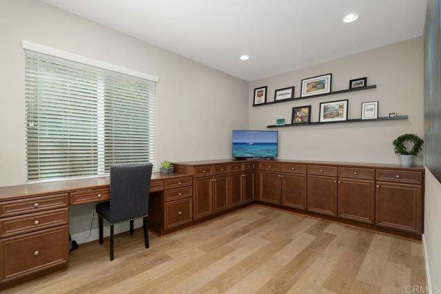 1813 Windriver Street, San Marcos CA: https://media.crmls.org/mediaz/3b085eb0-81c0-4d85-806b-d5cd00b9acdf.jpg