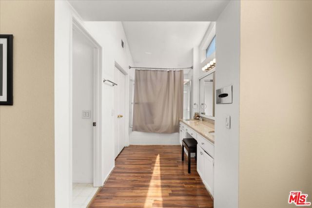 3228 Rollingridge Avenue, Palmdale CA: https://media.crmls.org/mediaz/3b096881-bac8-429d-b239-bc9caeda0da1.jpg