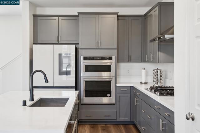 5013 Shefford Ct, Vacaville CA: https://media.crmls.org/mediaz/3b0a614a-566d-41f0-913a-f0fbf28203d7.jpg