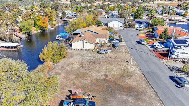 601 Bass Lane, Clearlake Oaks CA: https://media.crmls.org/mediaz/3b0a9e70-f419-4a74-9d33-0a80d1538adf.jpg