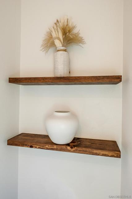 6861 Secano St, San Diego CA: https://media.crmls.org/mediaz/3b0d3652-718c-4b74-8fd0-2ad0bc9bf0a1.jpg