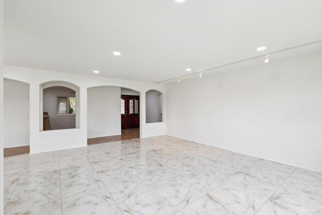 Detail Gallery Image 11 of 75 For 1943 Brookhurst Dr, El Cajon,  CA 92019 - – Beds | – Baths