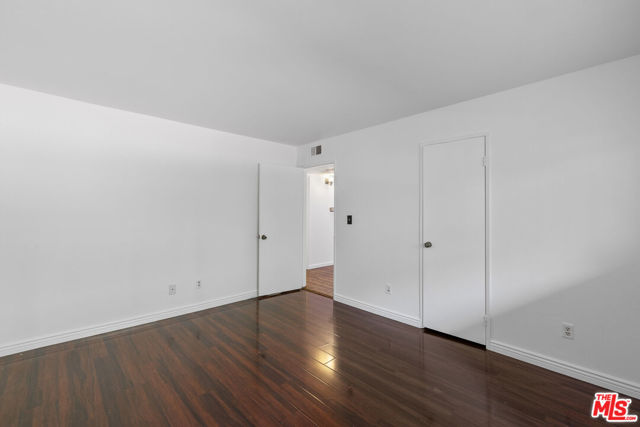 2700 Cahuenga Boulevard, Los Angeles CA: https://media.crmls.org/mediaz/3b0de83b-64c6-4b8c-bd82-f7f08cecfb1b.jpg