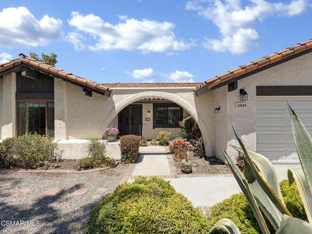 2031 Channelford Road, Westlake Village CA: https://media.crmls.org/mediaz/3b0e0045-b4d2-43f1-a51e-d7d2b000be1f.jpg