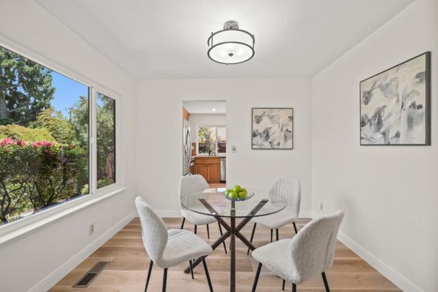 354 Port Royal Avenue, Foster City CA: https://media.crmls.org/mediaz/3b0e0166-da87-4c25-96da-1214b466c2cf.jpg
