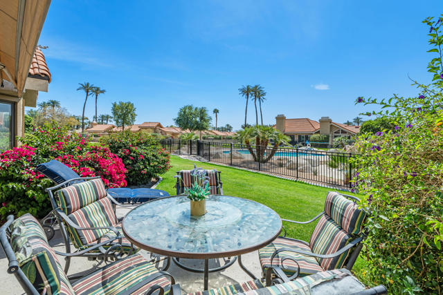 9 Acapulco Drive, Palm Desert CA: https://media.crmls.org/mediaz/3b0eba72-58f3-499a-b416-f2747099268e.jpg