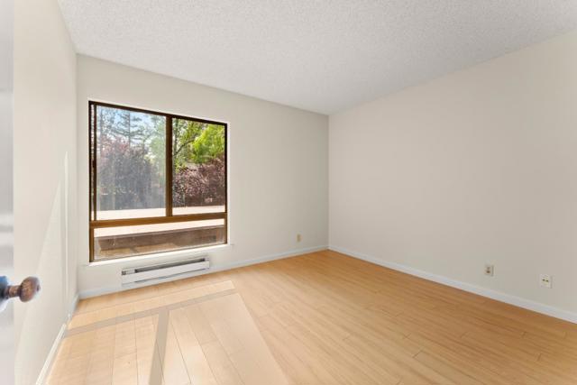 78 Pearce Mitchell Place, Stanford CA: https://media.crmls.org/mediaz/3b0fc436-6c09-4bdc-b4ef-5a794ecd9f8f.jpg