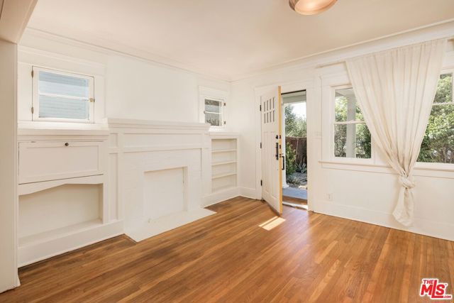 2733 West Avenue 30 photo 5