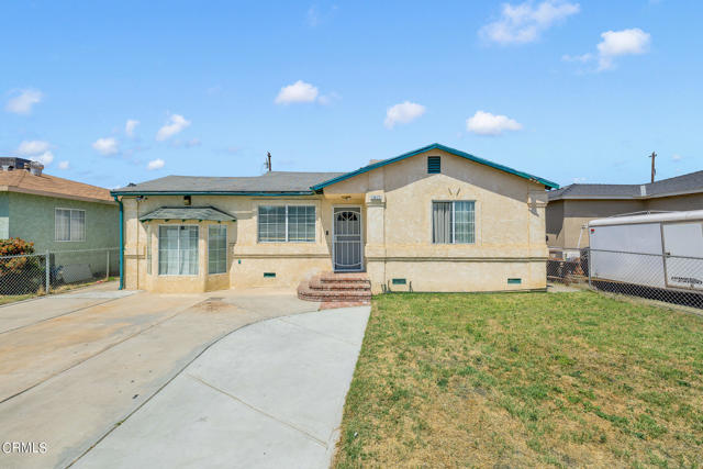 Detail Gallery Image 1 of 31 For 1017 Dawn St, Bakersfield,  CA 93307 - 3 Beds | 1 Baths