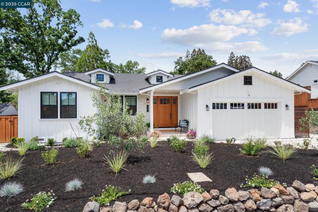 267 Valle Vista Dr, Danville CA: https://media.crmls.org/mediaz/3b117cc1-c31a-45fa-b0b1-fca1f9da11a1.jpg