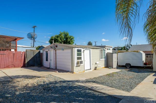 Image 24 of 28 For 2326 32nd Street
