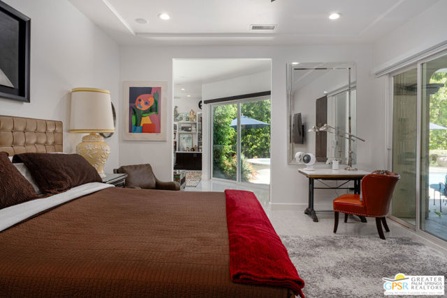 2160 N Hermosa Drive, Palm Springs CA: https://media.crmls.org/mediaz/3b119e1e-a938-415a-8aeb-1c61dc14fcd9.jpg