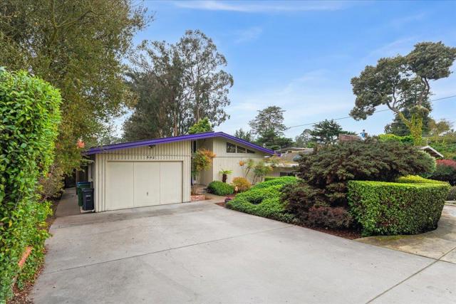 640 Rio Del Mar Boulevard, Aptos CA: https://media.crmls.org/mediaz/3b12010b-66e5-47fd-a7f7-558048610ed3.jpg