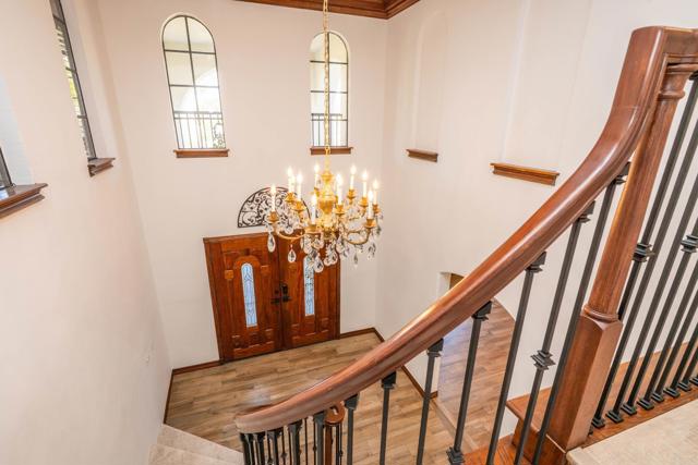 Detail Gallery Image 6 of 70 For 1210 Cypress Dr, Vista,  CA 92084 - 5 Beds | 4 Baths