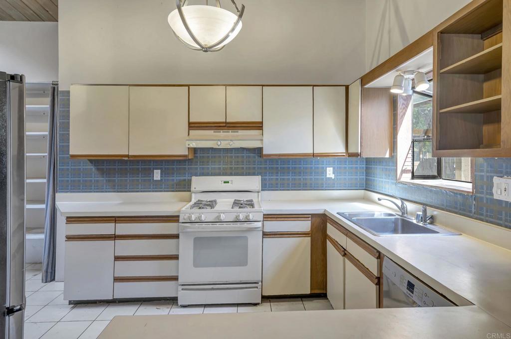 5545 Baja Drive - photo 14