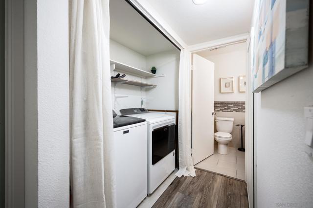 345 N Melrose Dr, Vista CA: https://media.crmls.org/mediaz/3b14c002-f7a9-45cf-be51-0a39ba4ec52e.jpg