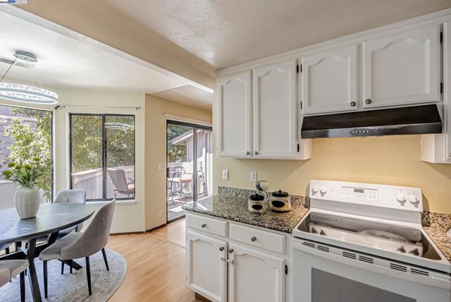 130 Mohave Terrace, Fremont CA: https://media.crmls.org/mediaz/3b152979-0fc7-4b0b-8cd1-3d7623f985f3.jpg