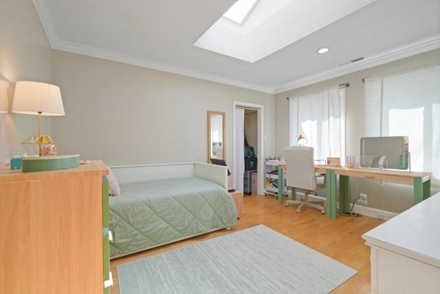 3172 Morris Drive, Palo Alto CA: https://media.crmls.org/mediaz/3b15481d-6b70-41ce-adf7-02f9d2901325.jpg