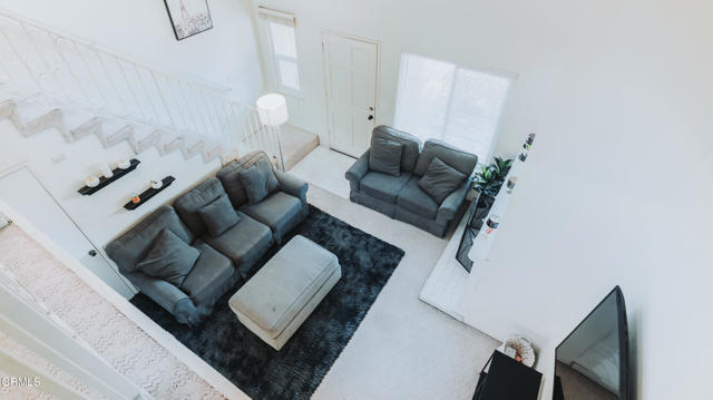 1020 Dunes Street, Oxnard CA: https://media.crmls.org/mediaz/3b159561-9a8a-425c-bfb6-d5c90b16b67a.jpg