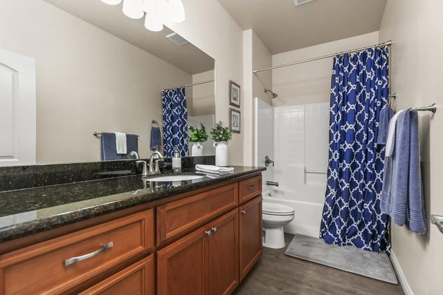 10252 Casa Ct, Santee CA: https://media.crmls.org/mediaz/3b159e01-d90b-445c-bcec-91f3b6761201.jpg