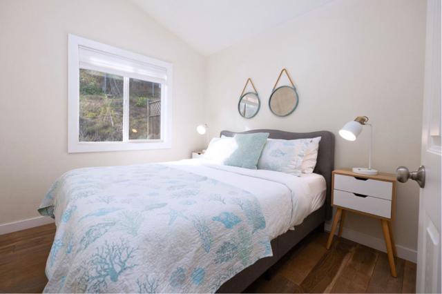472 Lewis Lane, Pacifica CA: https://media.crmls.org/mediaz/3b15d8f9-bf83-4fe2-8ed3-f90e85ed2dea.jpg