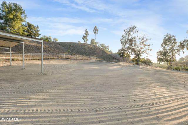 6417 Turfway Road, Moorpark CA: https://media.crmls.org/mediaz/3b16c11d-e024-45d0-9b0c-83b4d39790b8.jpg