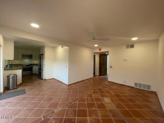 795 Seawind Way, Port Hueneme CA: https://media.crmls.org/mediaz/3b173089-585d-4787-ae32-4baa2c68a359.jpg