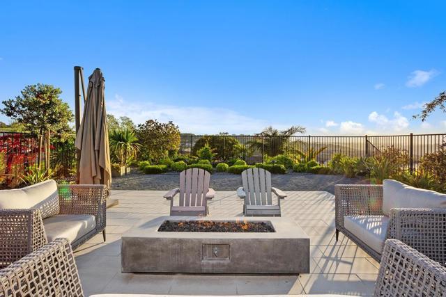 8416 Hidden Cove Way, San Diego CA: https://media.crmls.org/mediaz/3b17632a-3b72-40d1-b7e2-3002026873b6.jpg