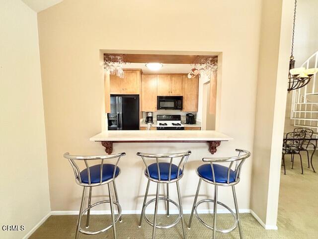2271 Martinique Lane, Oxnard CA: https://media.crmls.org/mediaz/3b187117-e7ce-4638-9eb7-5fe72e08323b.jpg