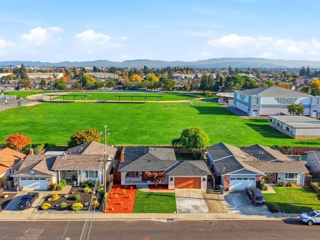 6988 Lancaster Road, Dublin CA: https://media.crmls.org/mediaz/3b18a08e-e0a6-4803-b647-3af5a3ba65ec.jpg