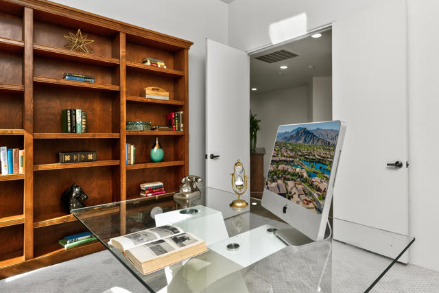 79900 De Sol A Sol, La Quinta CA: https://media.crmls.org/mediaz/3b19d006-5351-4fdb-b967-72e4daf01e8f.jpg