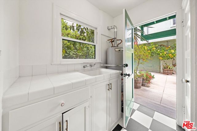 1266 N Flores Street, West Hollywood CA: https://media.crmls.org/mediaz/3b19ea39-121e-46b3-9844-f0071c6848d3.jpg