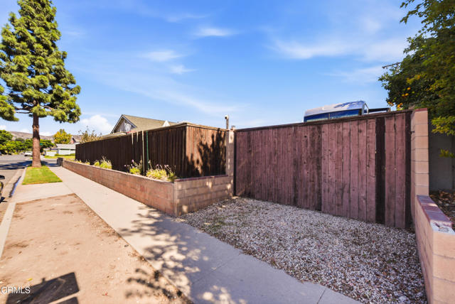 Detail Gallery Image 34 of 42 For 2104 Dunnigan St, Camarillo,  CA 93010 - 4 Beds | 2 Baths