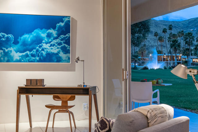 26 Lakeview Circle, Palm Springs CA: https://media.crmls.org/mediaz/3b1a2709-8ce4-486c-bfe0-5ef73403fe5a.jpg