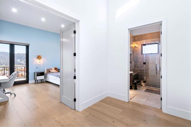1016 Escalero Avenue, Pacifica CA: https://media.crmls.org/mediaz/3b1a8452-0e71-4b2a-8284-c11b4afcbc74.jpg