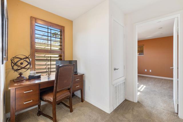 Image 29 of 44 For 52130 Desert Spoon Court
