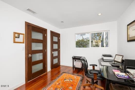 476 Harbor Lights Lane, Port Hueneme CA: https://media.crmls.org/mediaz/3b1b7ed4-91f9-4ef6-b6a4-70242aca3b96.jpg