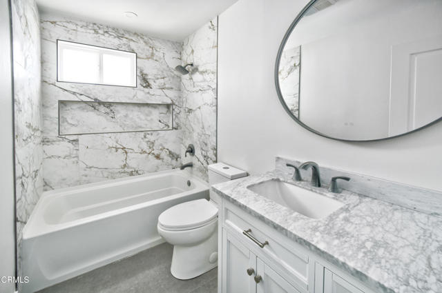 Detail Gallery Image 6 of 11 For 400 Arcade Dr, Ventura,  CA 93003 - 2 Beds | 1/1 Baths