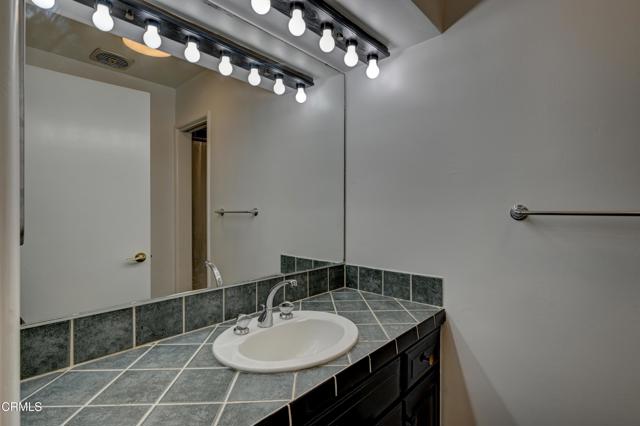 Detail Gallery Image 14 of 22 For 530 Mesa Lila Rd, Glendale,  CA 91208 - 3 Beds | 2 Baths