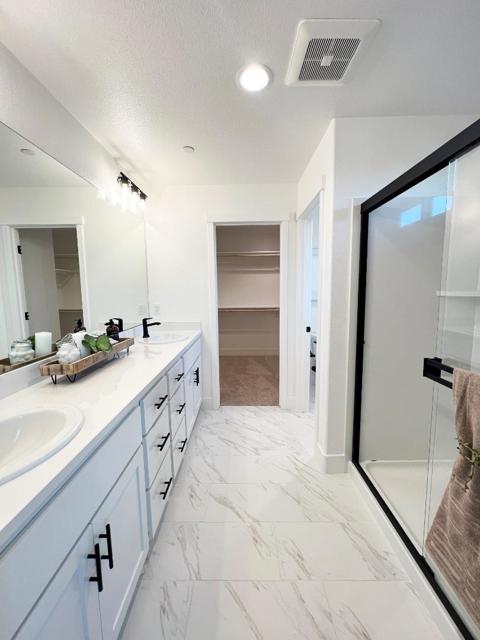 1183 Scout Peak Way, Hollister CA: https://media.crmls.org/mediaz/3b1cd395-cd83-4bb2-be06-c1d32556024f.jpg