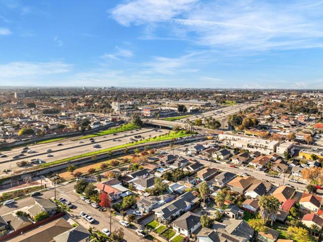 1539 E San Fernando Street, San Jose CA: https://media.crmls.org/mediaz/3b1cdebb-31d2-4dfe-98cb-59da7b02298a.jpg