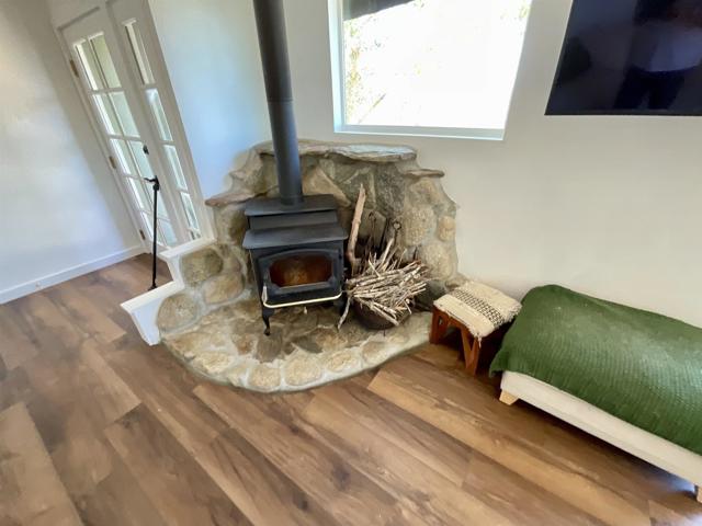 38281 Western Hills Drive, Anza CA: https://media.crmls.org/mediaz/3b1ce442-a4a9-4cd9-9329-96d3c2e2611b.jpg