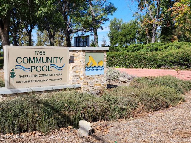 Simi Community Pool Sign